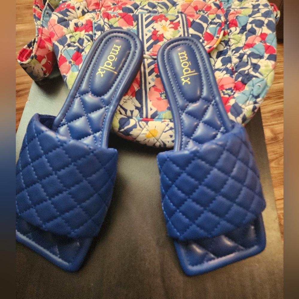Modx Blue Quilted Slide Sandals